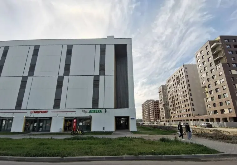 Угловое помещение, 78 м²
